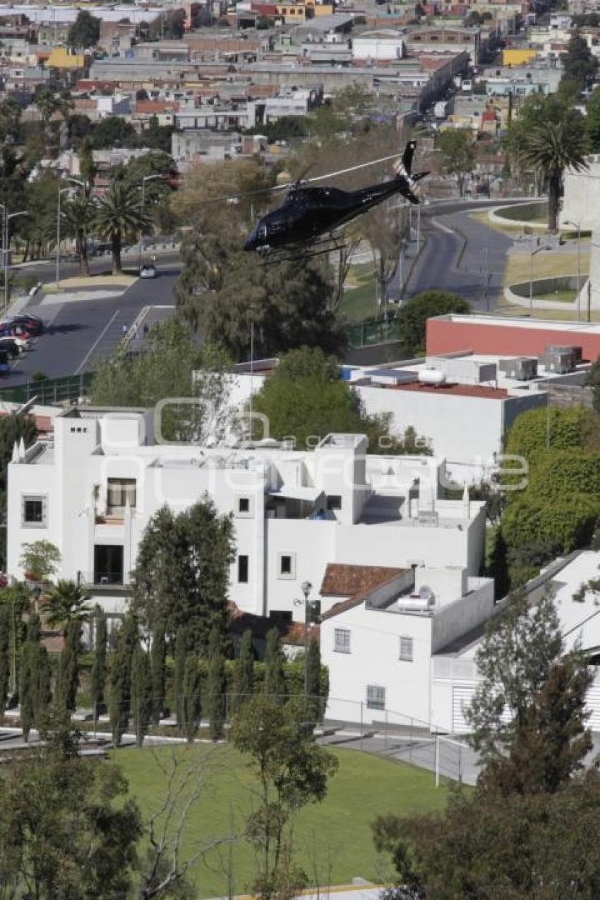 HELICÓPTERO DEL GOBIERNO DEL ESTADO SOBREVOLANDO LA CIUDAD