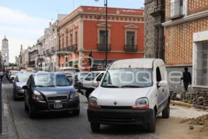 OBRAS DE ADOQUINAMIENTO OCASIONAN TRÁFICO EN CENTRO HISTÓRICO