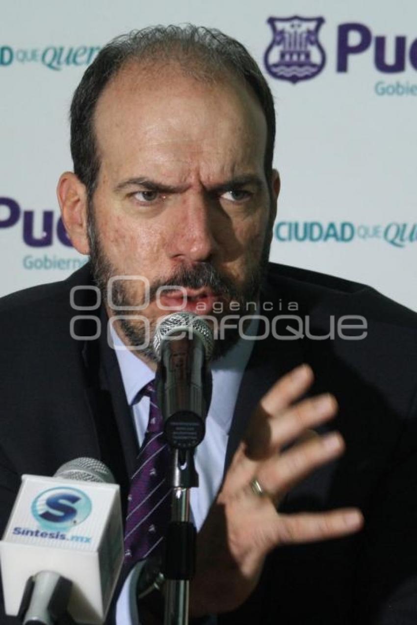 MANUEL JANEIRO