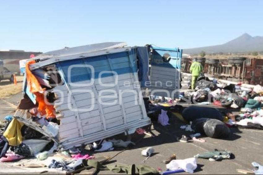 CHOQUE DEJA TRES MUERTOS EN LA AMOZOC PEROTE