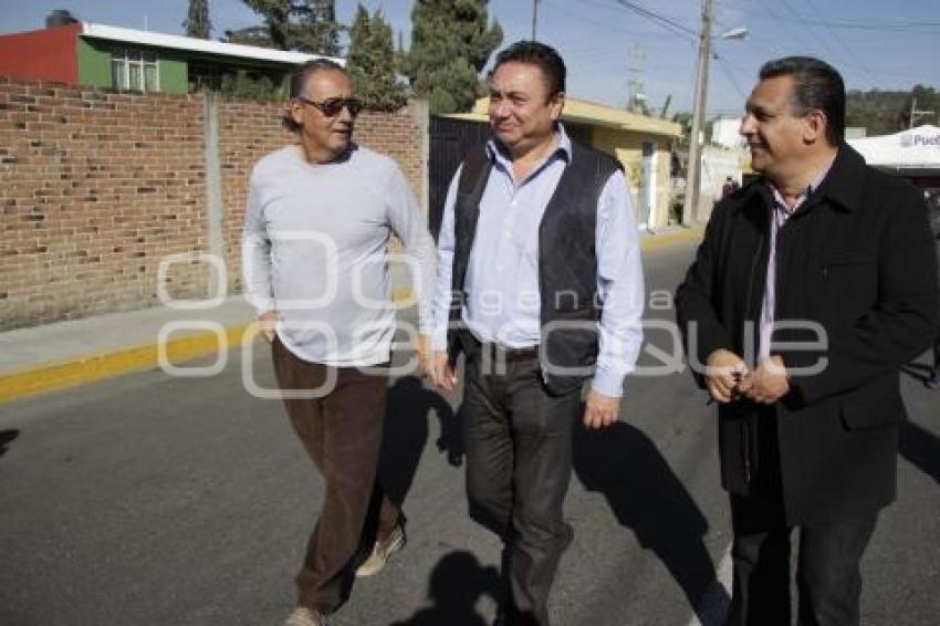 INAUGURACIÓN DE CALLE PAVIMENTADA