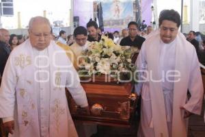 FUNERAL SACERDOTE