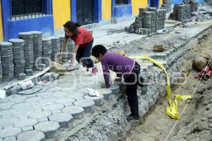 OBRAS DE ADOQUINAMIENTO. CENTRO HISTÓRICO