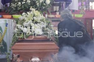 FUNERAL SACERDOTE