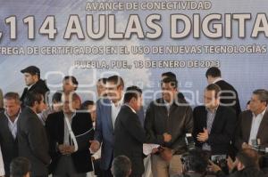 GOBERNADOR ENTREGA CERTIFICADOS A DOCENTES