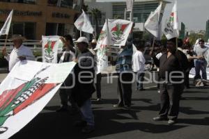 MANIFESTACIÓN MAESTROS DISIDENTES . SEGUNDO INFORME DE GOBIERNO