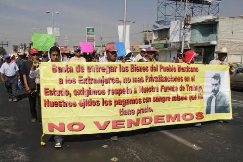 MANIFESTACIÓN CAMPESINOS . SEGUNDO INFORME DE GOBIERNO