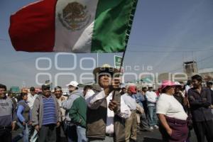 MANIFESTACIÓN CAMPESINOS . SEGUNDO INFORME DE GOBIERNO