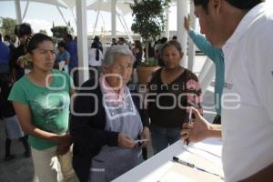 REGALAN TARJETAS PARA LA RUTA
