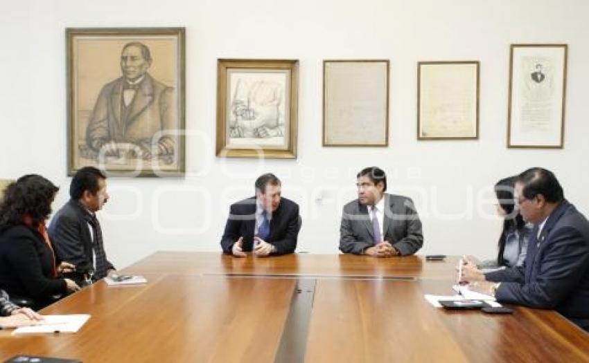 REUNIÓN . BARBOSA - MEADE