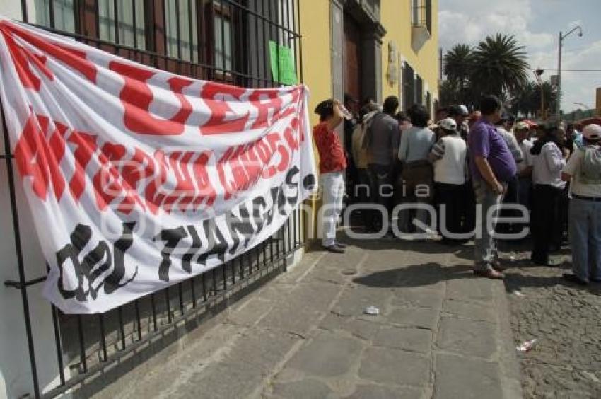 MANIFESTACIÓN DE COMERCIANTES DE SAN MARTÍN TEXMELUCAN