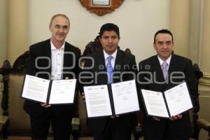 CONVENIO ENTRE AYUNTAMIENTO Y FUNDACIÓN METRÓPOLI