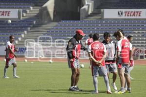 FUTBOL . ENTRENAMIENTO LOBOS