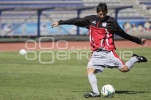 FUTBOL . ENTRENAMIENTO LOBOS