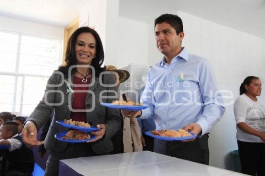 DIGNIFICACIÓN DE DESAYUNADOR EN AZUMIATLA