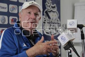 MANUEL LAPUENTE . PUEBLA FC