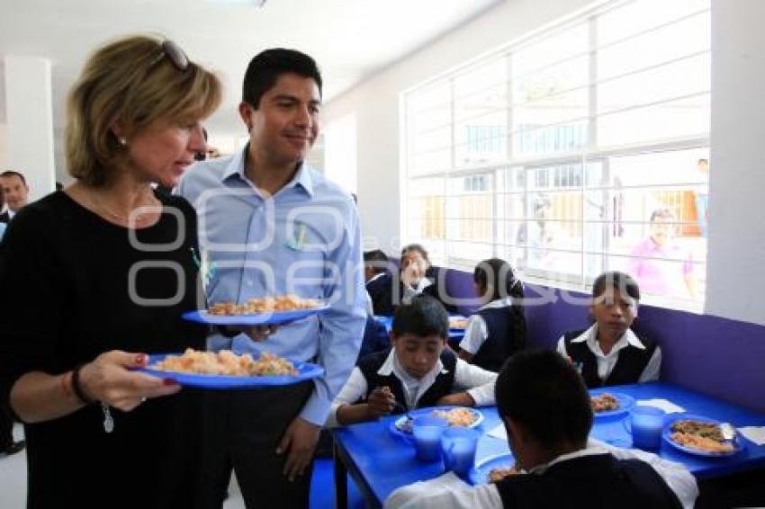 DIGNIFICACIÓN DE DESAYUNADOR EN AZUMIATLA