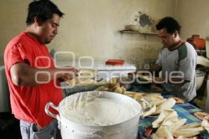 ELABORACIÓN DE TAMALES