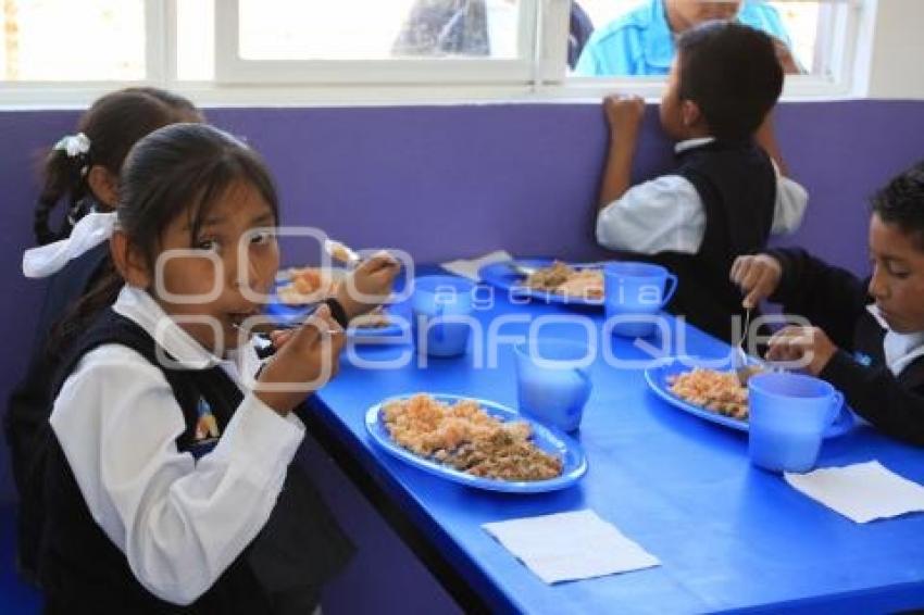 DIGNIFICACIÓN DE DESAYUNADOR EN AZUMIATLA