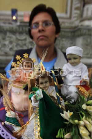 BENDICIÓN DE NIÑOS DIOS. DÍA DE LA CANDELARIA