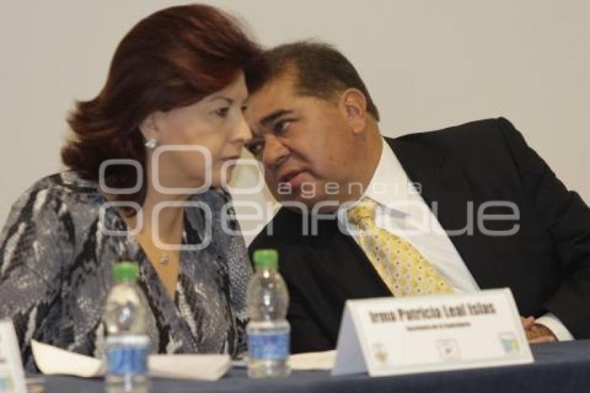 FORO SOBRE DATOS PERSONALES . CAIP BUAP