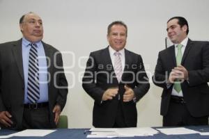 FIRMAN CONVENIO LA BUAP Y LA ASPABUAP POR AUMENTO SALARIAL
