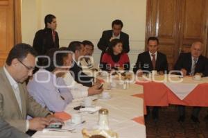 REUNIÓN PRI