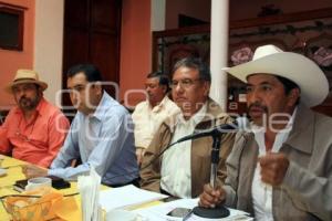 REGIDORES DE TLACOTEPEC DENUNCIAN FALSIFICACIÓN DE DOCUMENTOS