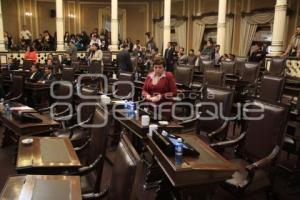 BANCADA PRIÍSTA ABANDONA PLENO EN EL CONGRESO