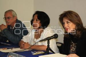 FERIA DEL LIBRO DE LENGUAS MATERNAS