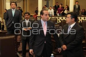 BANCADA PRIÍSTA ABANDONA PLENO EN EL CONGRESO