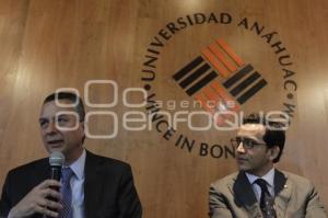 PROCURADOR EN U. ANAHUAC