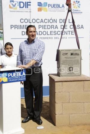 COLOCACIÓN PRIMERA PIEDRA DE LA CASA DEL ADOLESCENTE