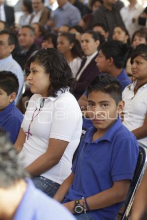 COLOCACIÓN PRIMERA PIEDRA DE LA CASA DEL ADOLESCENTE