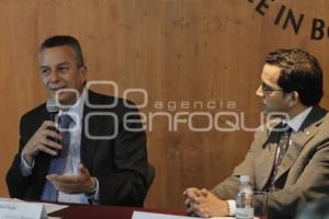 PROCURADOR EN U. ANAHUAC