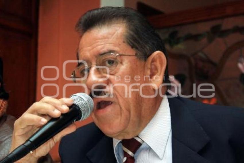 APOYAN A HICKMAN PARA CONTENDER POR EL DISTRITO XVI