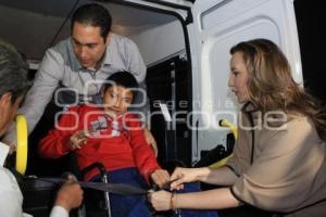 ENTREGA TRANSPORTE ADAPTADO DIF
