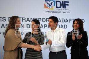 ENTREGA TRANSPORTE ADAPTADO DIF