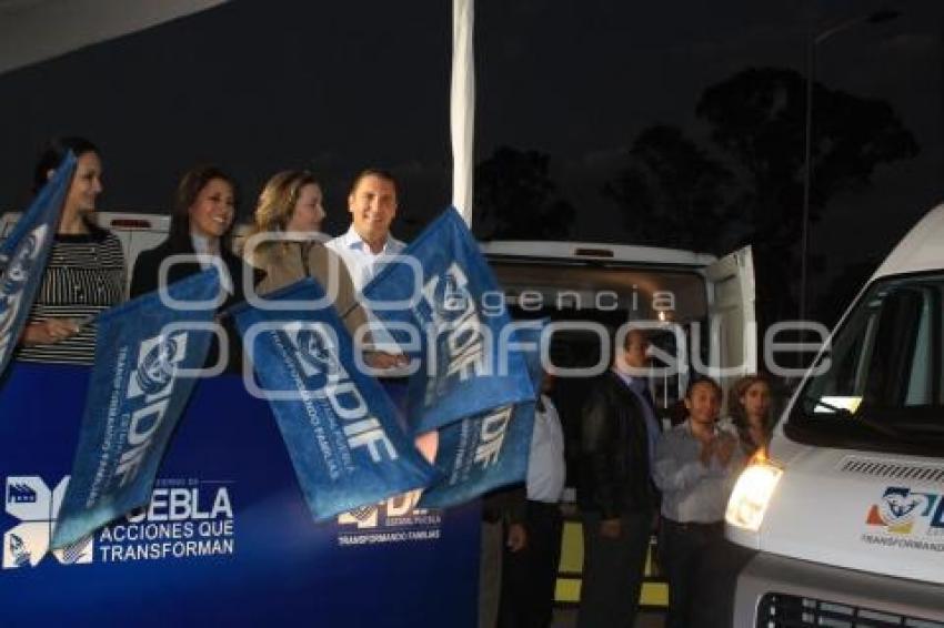 ENTREGA TRANSPORTE ADAPTADO DIF