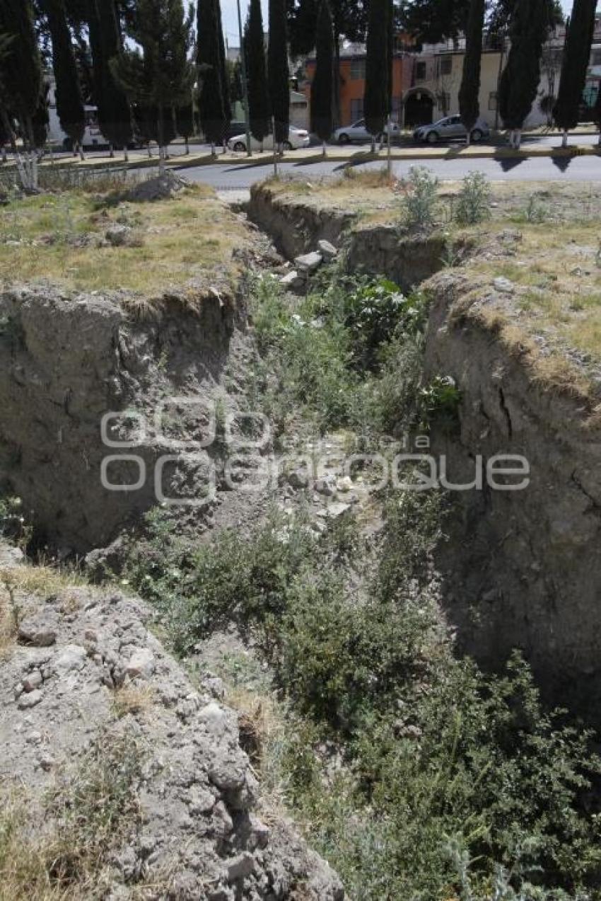 OBRAS INCONCLUSAS EN CANAL EN LAS MARGARITAS Y NACIONAL