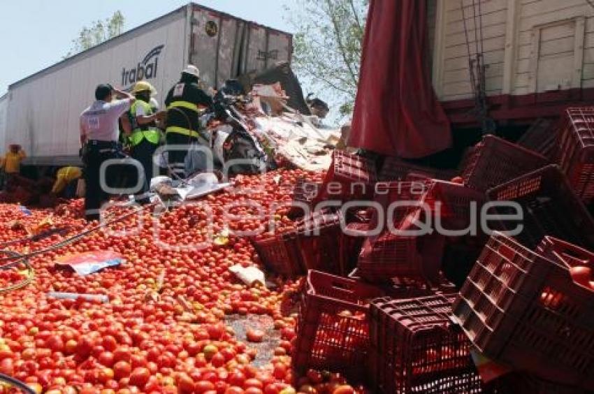 ACCIDENTE ENTRE TRAILERS