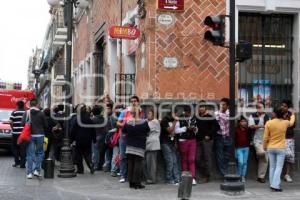 LARGA FILA PARA OBTENER BOLETOS DEL PRE MUNDIAL SUB 20