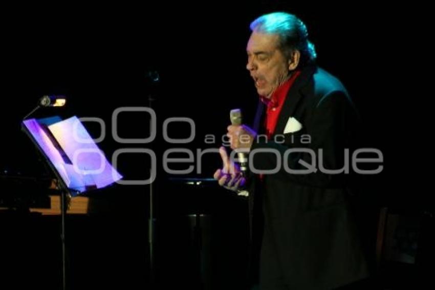 LA BOHEMIA CONTINÚA. ALBERTO CORTEZ
