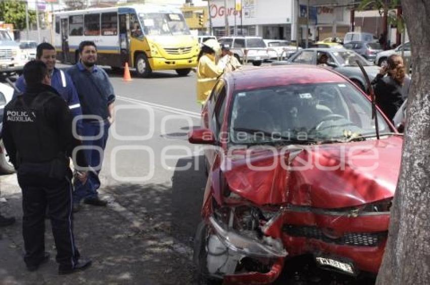 ACCIDENTE VIAL