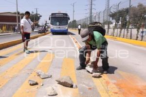 BLOQUEAN RUTA EN LA RIVERA ANAYA