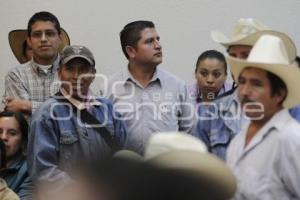 HABITANTES CUETZALAN APOYAN A FIDEL CONTRERAS DATTOLI