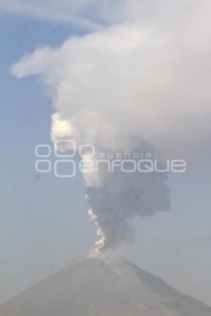 FUMAROLA DEL VOLCÁN POPOCATÉPETL