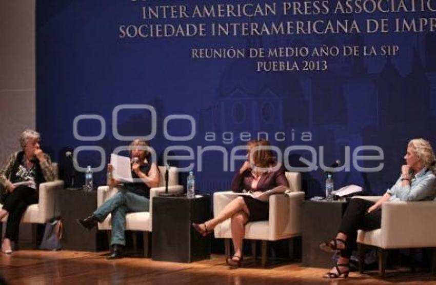 CONFERENCIA LA MUJERES EN LA COMUNICACIÓN SOCIEDAD INTERAMERICANA DE PRENSA . UDLAP