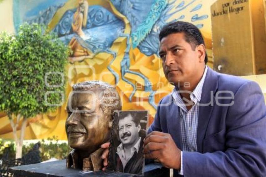 COLOCAN BUSTO DE LUIS DONALDO COLOSIO