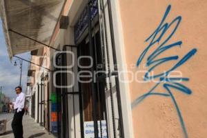 FACHADAS CON GRAFFITTIS PREVIO A TIANGUIS TURÍSTICO